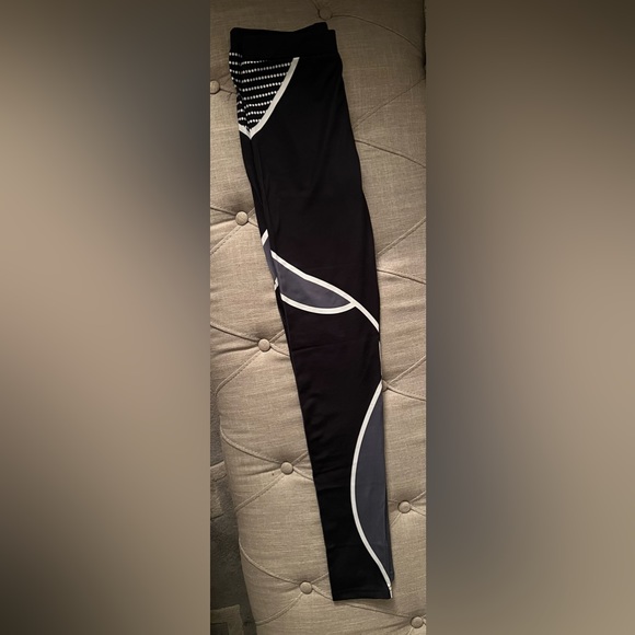 2 piece workout set - Picture 3 of 4